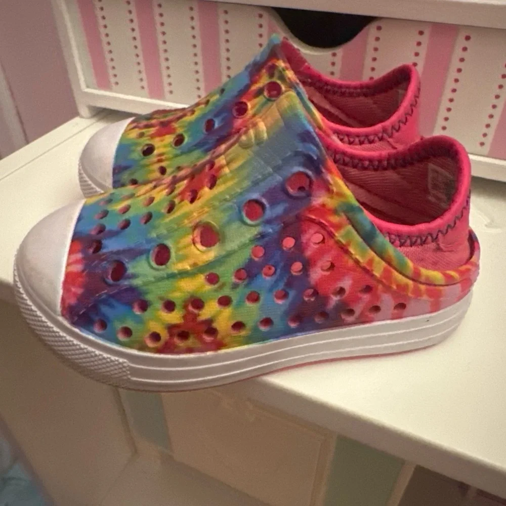 Kids Tie-Dye Slip-On Shoes - Pink Trim